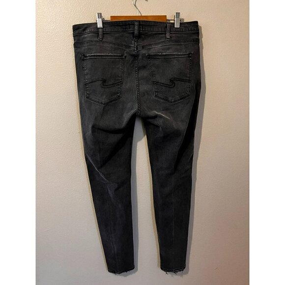 Women's Silver Jeans Co. Black 5 Button Fly Jeans Size 34 [EXCELLENT] - Picture 3 of 9